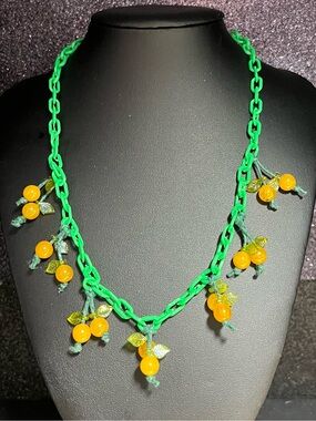 Celluloid Necklace 17 inch Circa 1940 Bakelite Lemons and Leaves